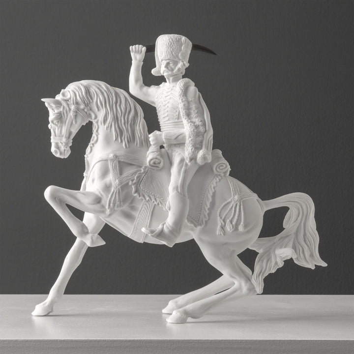 Escultura de Húsar Montado — Caballería del Siglo XIX