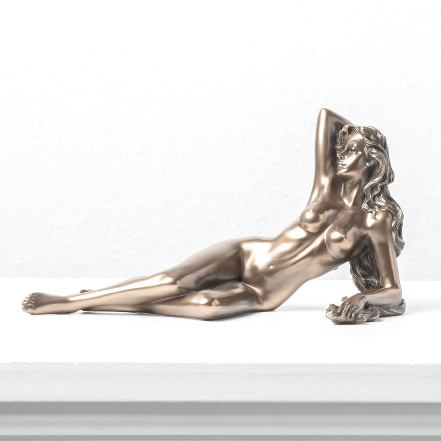 Estatua de Mujer Desnuda Reclinada (Escultura erótica de bronce frío)