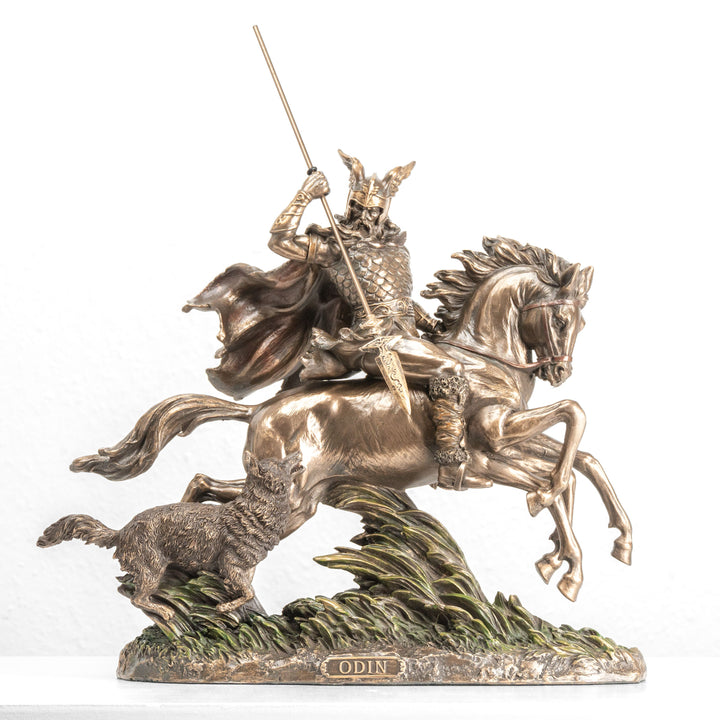 Estatua de Odín montando a Sleipnir — Padre de los dioses nórdicos (Escultura de bronce fundido en frío)