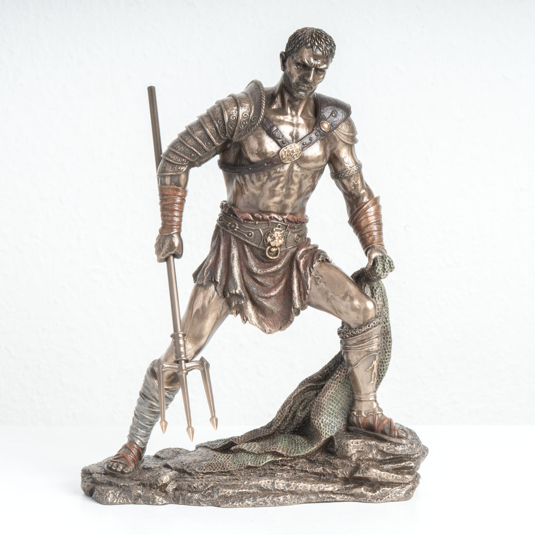Estatua del Gladiador Retiarius – Maestro de la Red y el Tridente (Escultura en Bronce Fundido en Frío)