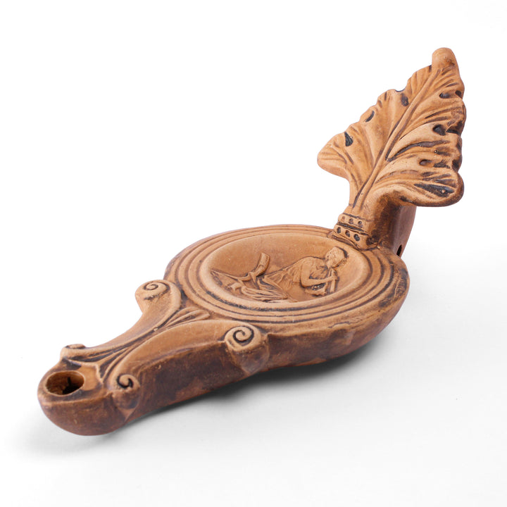Lucerna Romana con Relieve de Dama