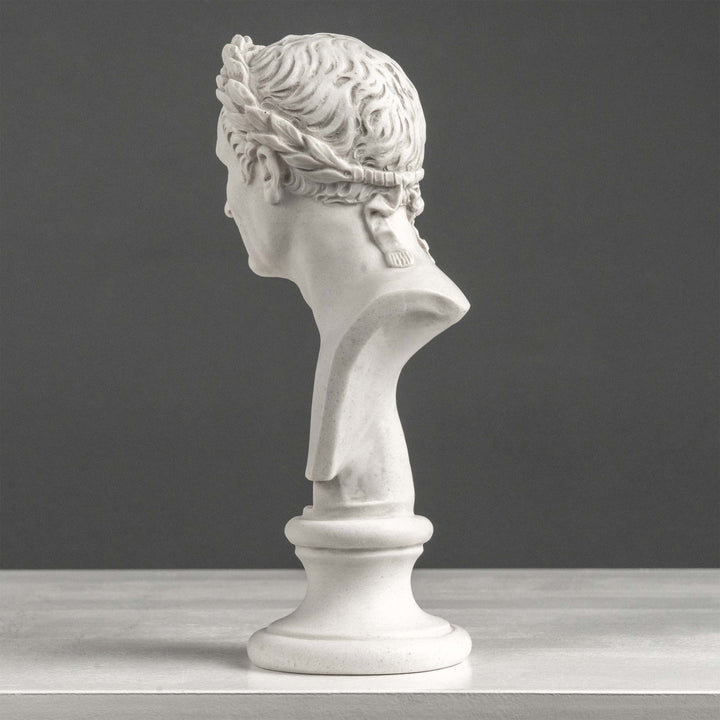 Escultura de busto de Julio César – Con corona de laurel victoriosa