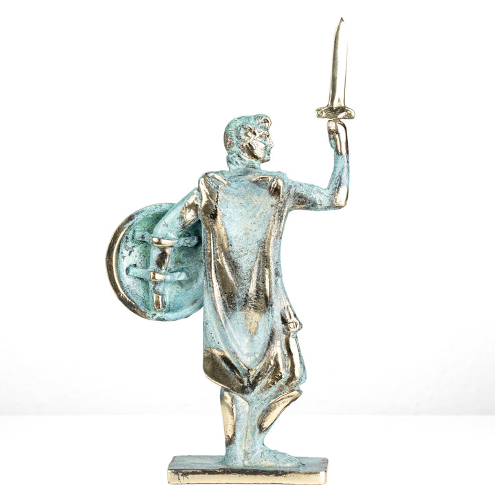 Estatua de Alejandro Magno — guerrero con espada y escudo (Escultura de latón)