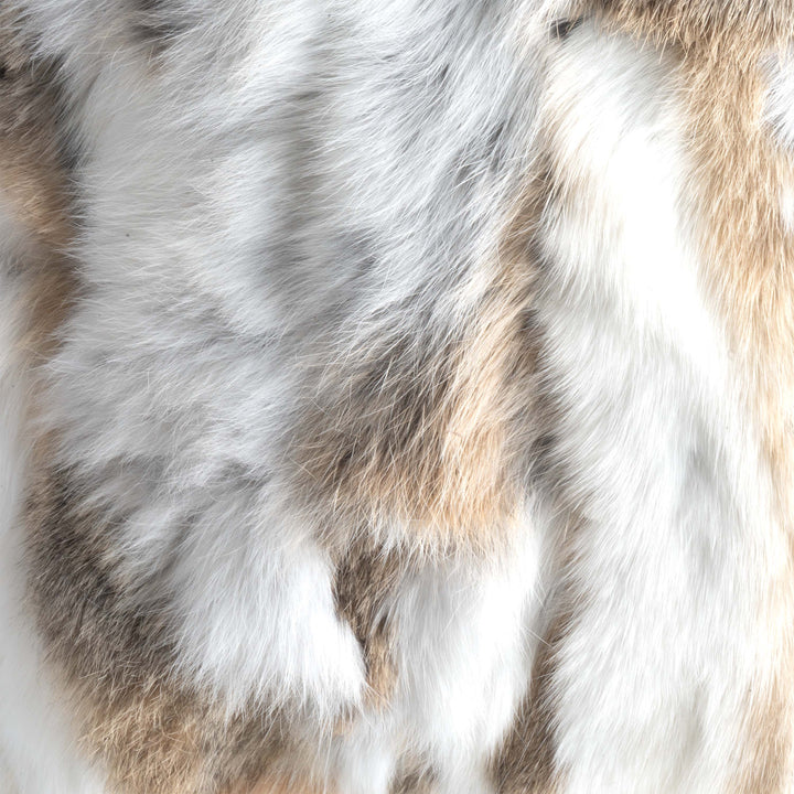 Cojín de Piel de Conejo Beige (Oryctolagus cuniculus)