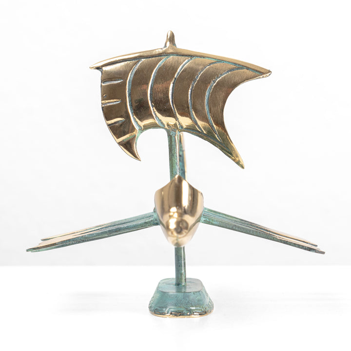 Escultura de barco de guerra griego (Trirreme)