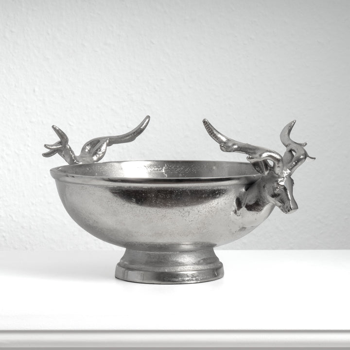 Centro de Mesa Plateado con Asas de Cabezas de Ciervo