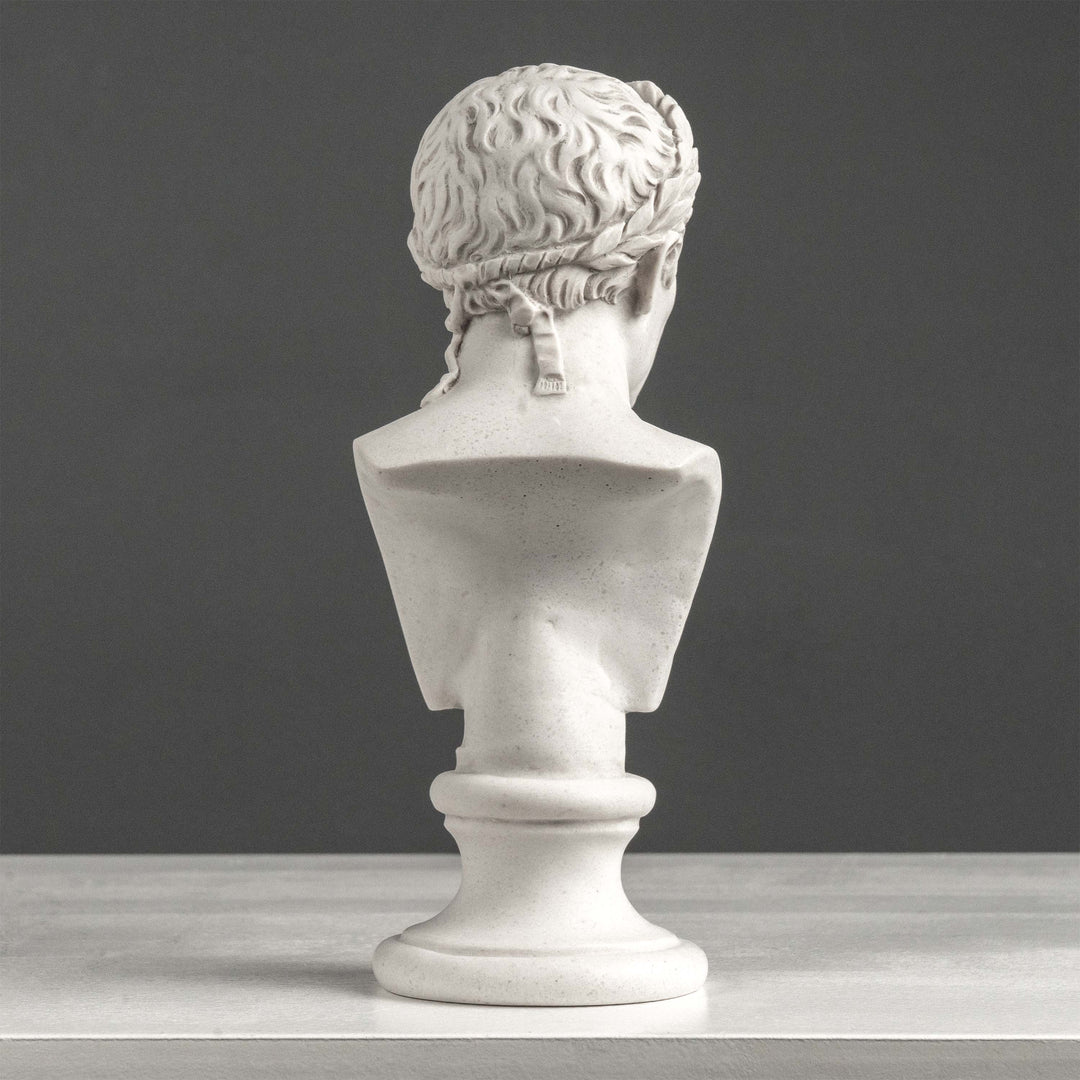 Escultura de busto de Julio César – Con corona de laurel victoriosa