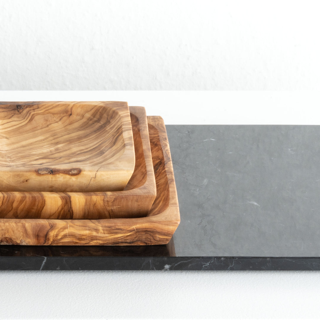 Juego de platos cuadrados de madera de olivo hecho a mano (3 piezas)