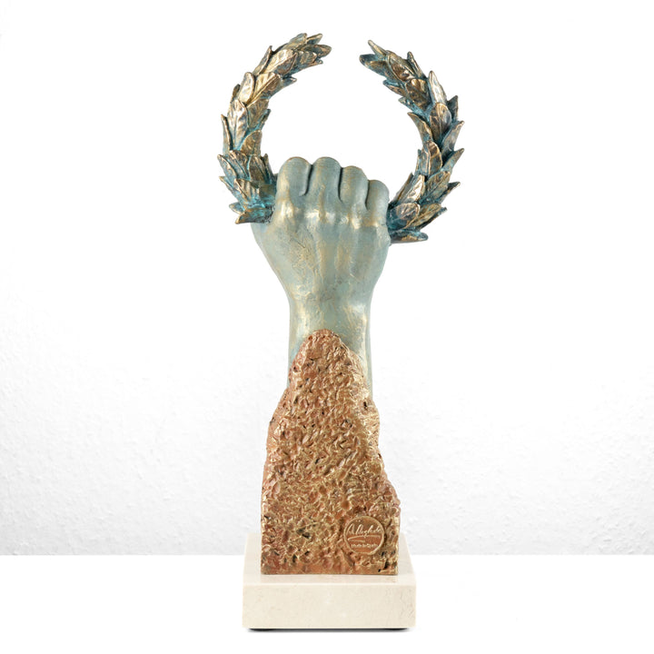Escultura Campeón "Proelior" de Anglada sobre Base de Mármol