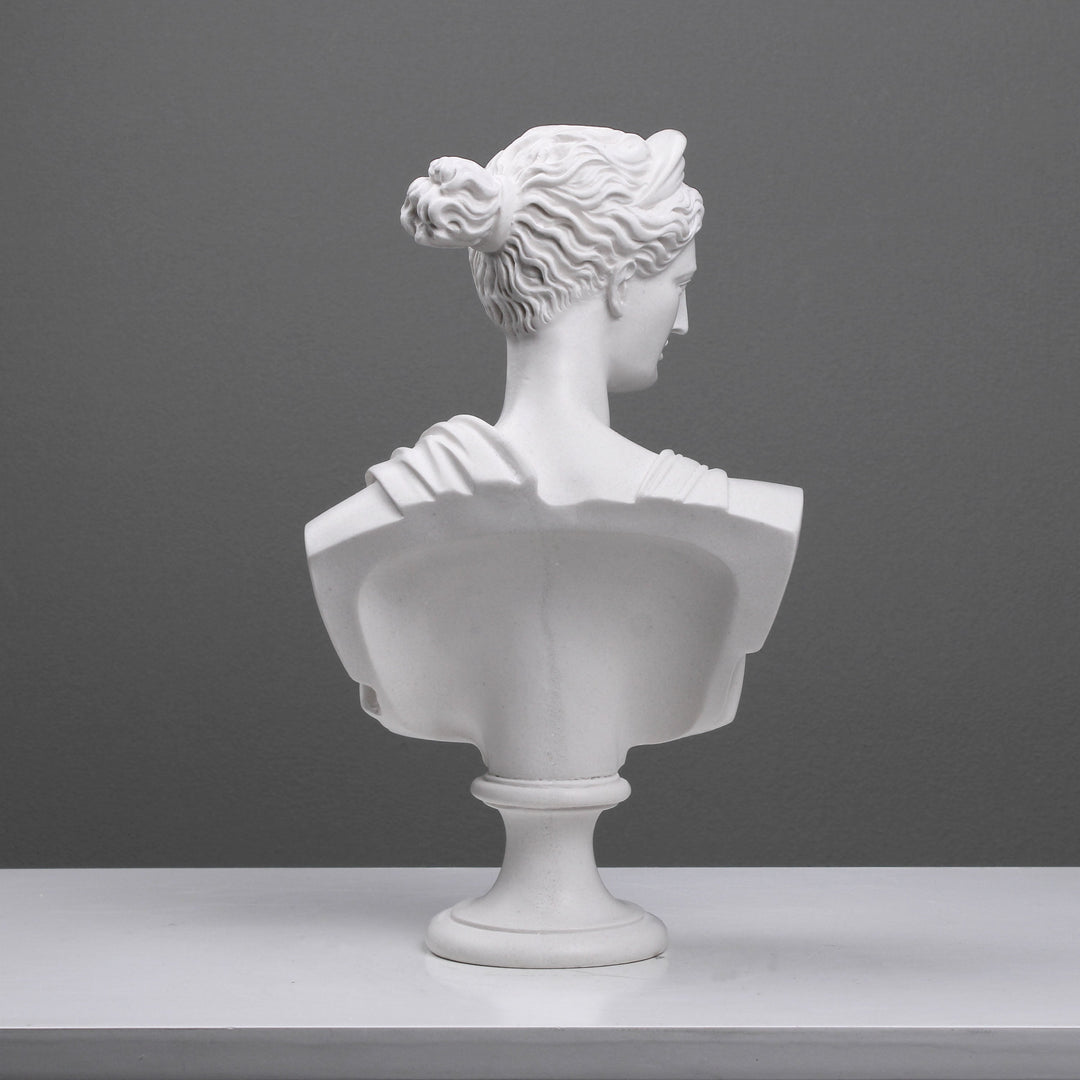 Bustos de Apolo y Diana (Par de estatuas de dioses griegos)