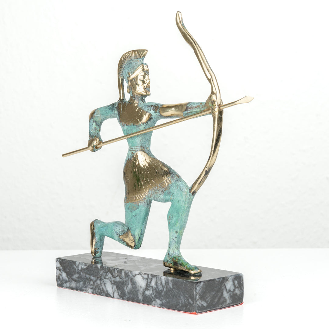 Estatua de Arquero griego — Guerrero con arco (Escultura de latón)