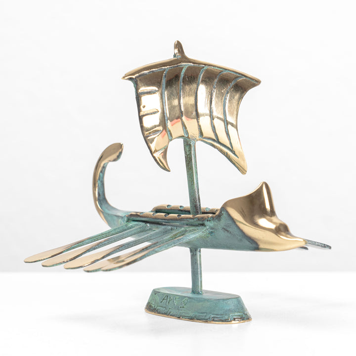 Escultura de barco de guerra griego (Trirreme)