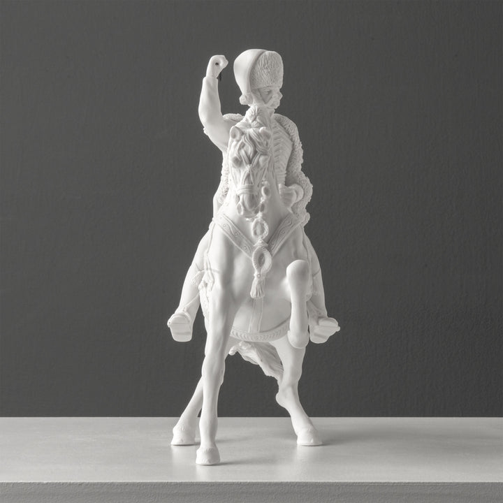 Escultura de Húsar Montado — Caballería del Siglo XIX