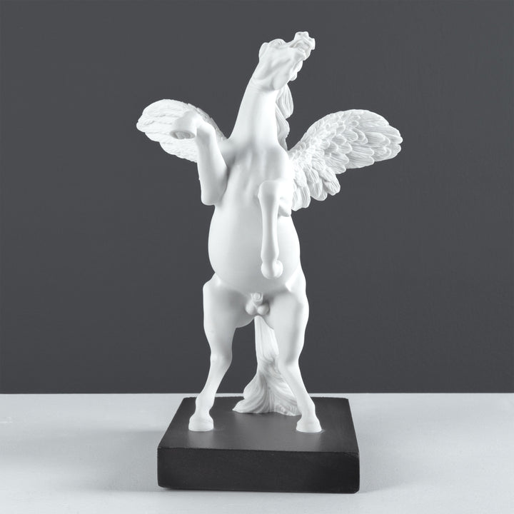 Estatua Pegaso — Caballo Alado de la Mitología Griega