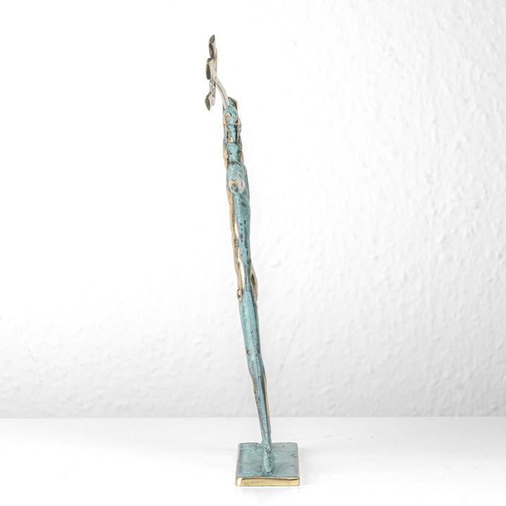 Estatua de Poseidón — Dios griego del mar con tridente (Escultura de latón)