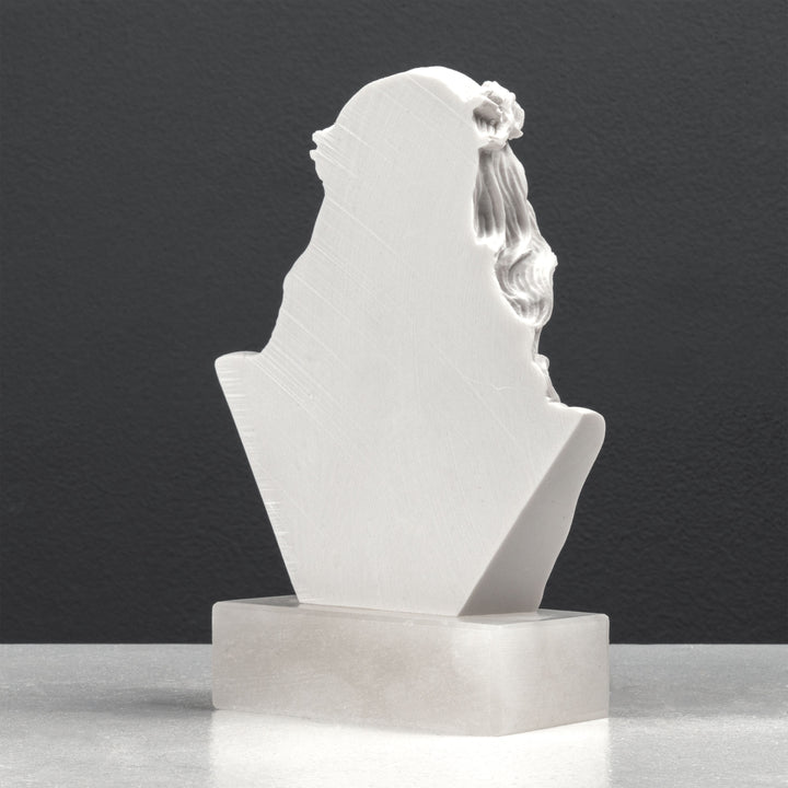 Escultura de busto del Sagrado Corazón de Jesús (relieve)