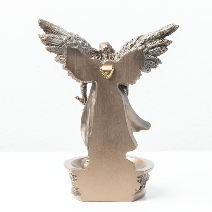 Escultura de San Miguel Arcángel con Pila de Agua Bendita – Defensor del Cielo (Estatua de bronce frío)