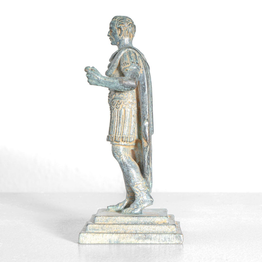 Estatua de Julio César (Escultura de bronce, pequeña)