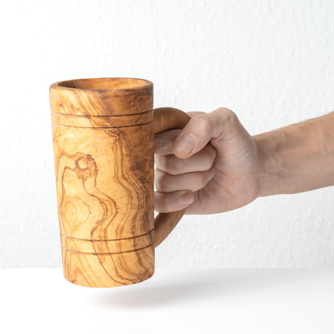 Juego de vasos cerveceros de madera de olivo hecho a mano (2 piezas)