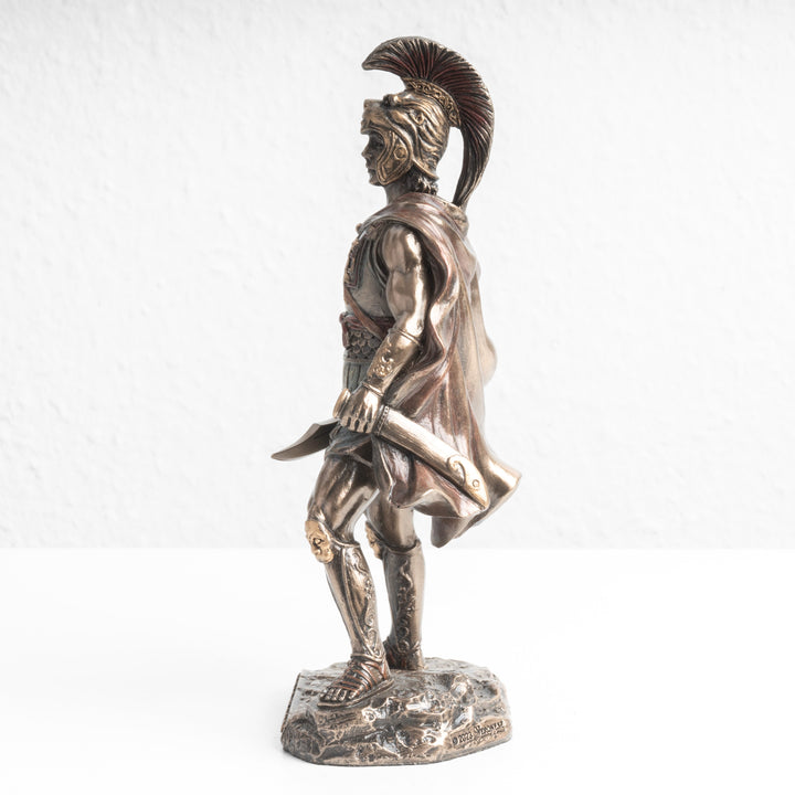 Estatua de Alejandro Magno – Comandante Militar Invicto (Escultura en Bronce Fundido en Frío)