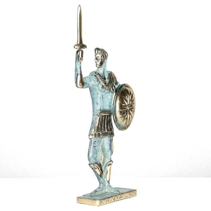 Estatua de Alejandro Magno — guerrero con espada y escudo (Escultura de latón)