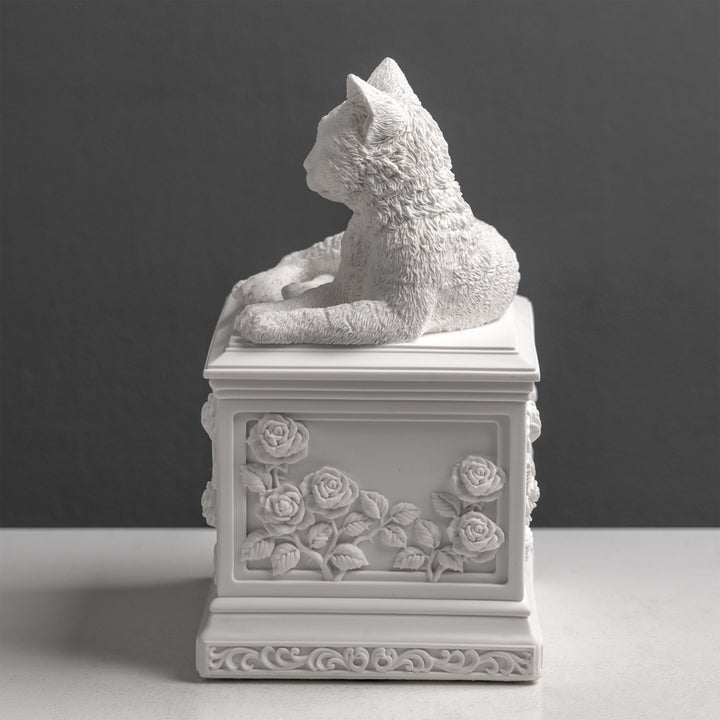 Urna funeraria para gatos con corazón y rosas (escultura de resina blanca)