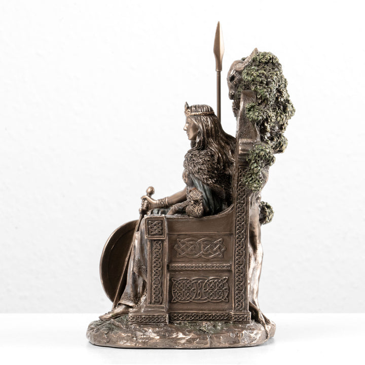 Estatua de Medb — Reina guerrera de Connacht (Escultura de bronce fundido en frío)
