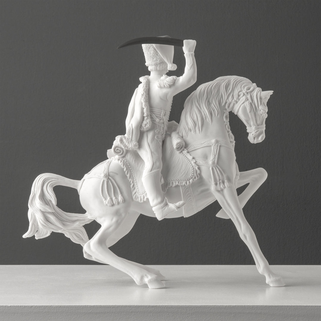 Escultura de Húsar Montado — Caballería del Siglo XIX