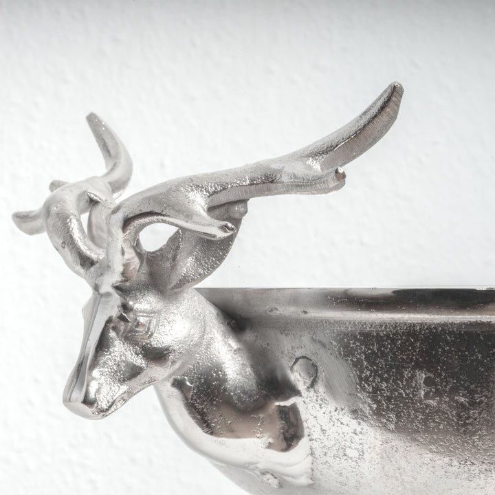 Centro de Mesa Plateado con Asas de Cabezas de Ciervo