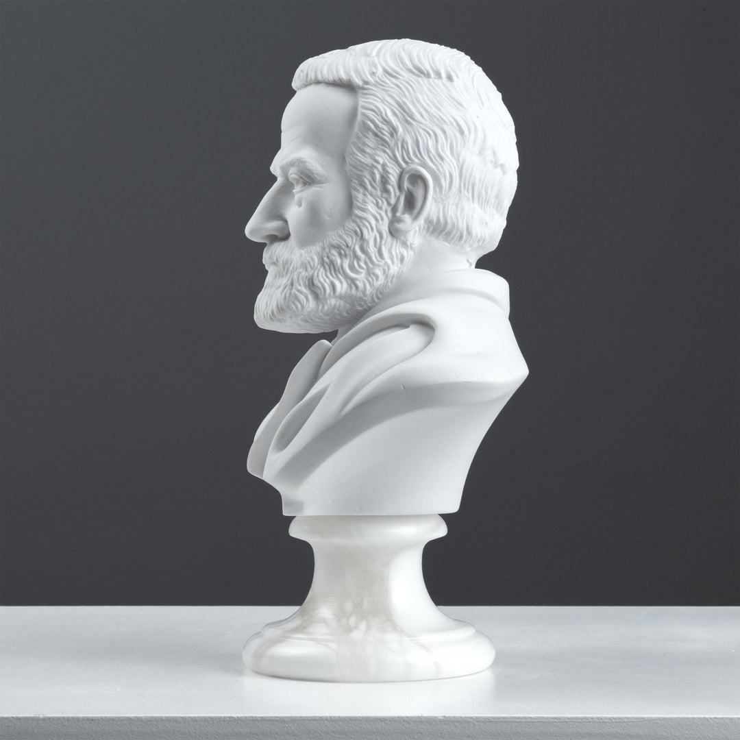 Busto Victor Hugo — Maestro del Romanticismo Francés