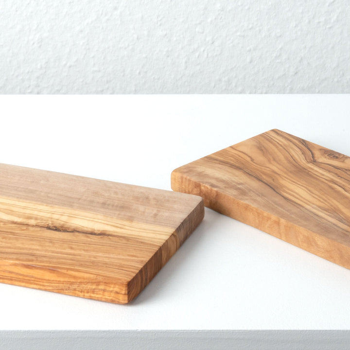 Juego de tablas de cortar rectangulares de madera de olivo hecho a mano (2 piezas)
