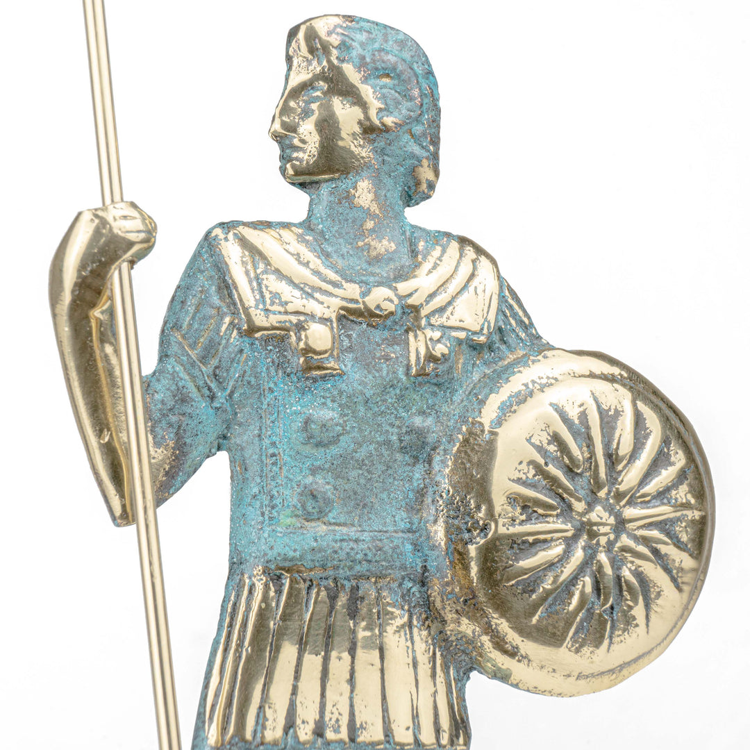 Estatua de Alejandro Magno — Guerrero con lanza y escudo (Escultura de latón)