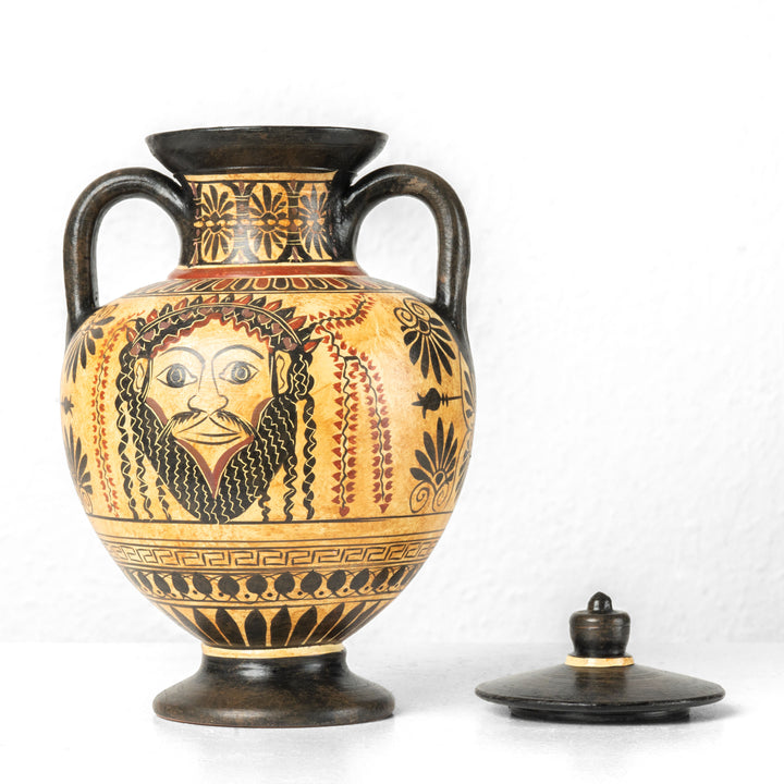 Vaso Griego de Figuras Negras con Escena de Cosecha de Aceitunas