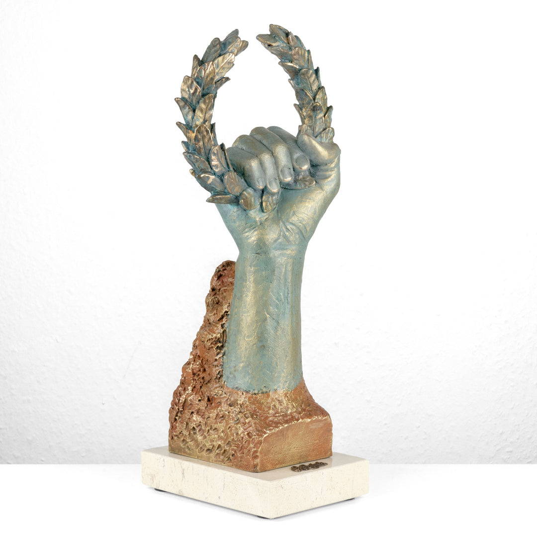 Escultura Campeón "Proelior" de Anglada sobre Base de Mármol