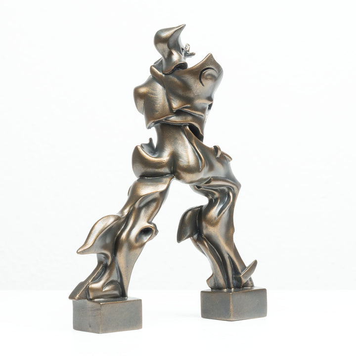 Escultura de Hombre Futurista de Boccioni (Bronce Fundido en Frío)