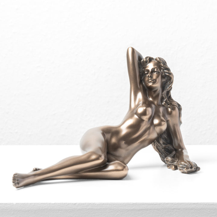Estatua de Mujer Desnuda Reclinada (Escultura erótica de bronce frío)