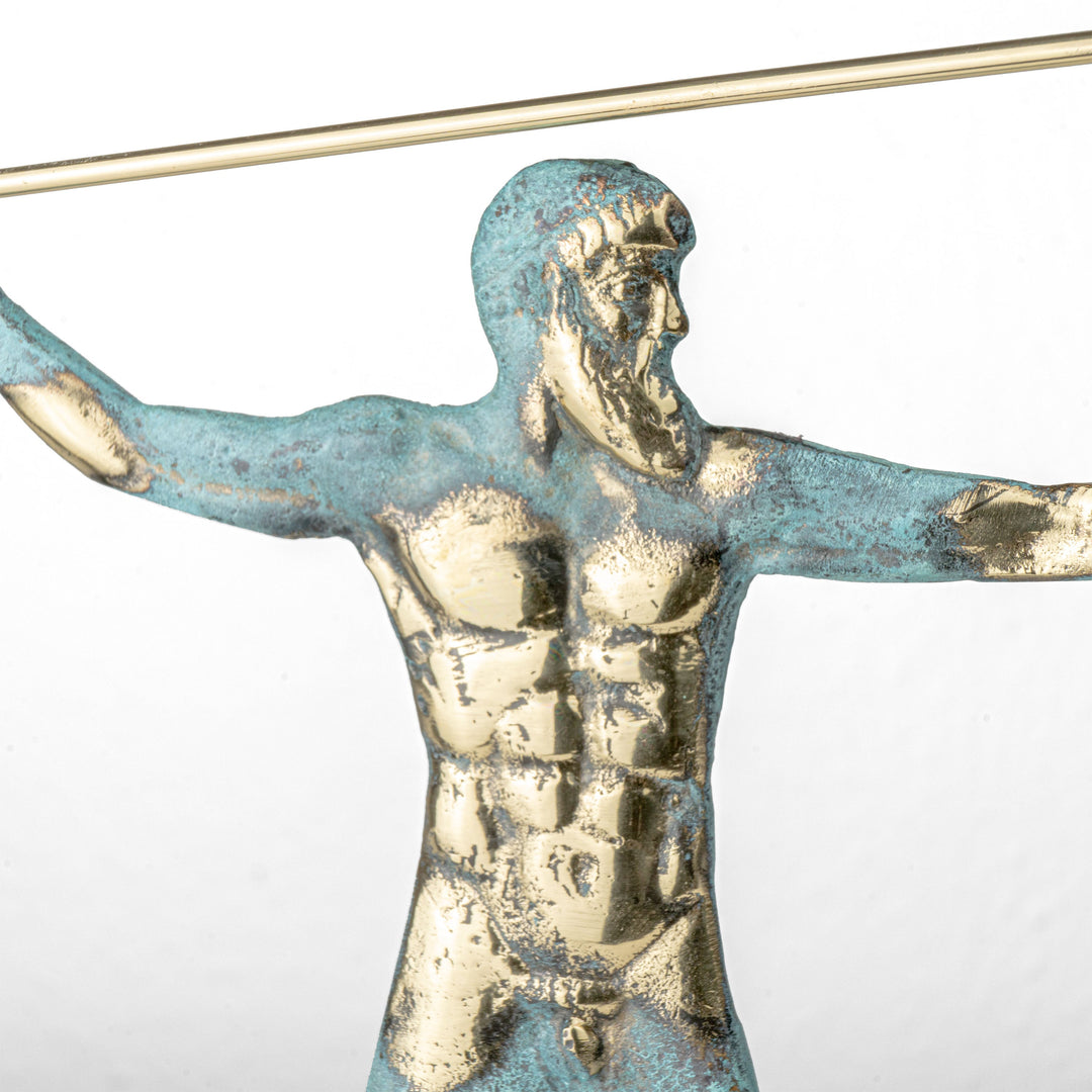 Estatua de Poseidón — Dios griego del mar con tridente (Escultura de latón)
