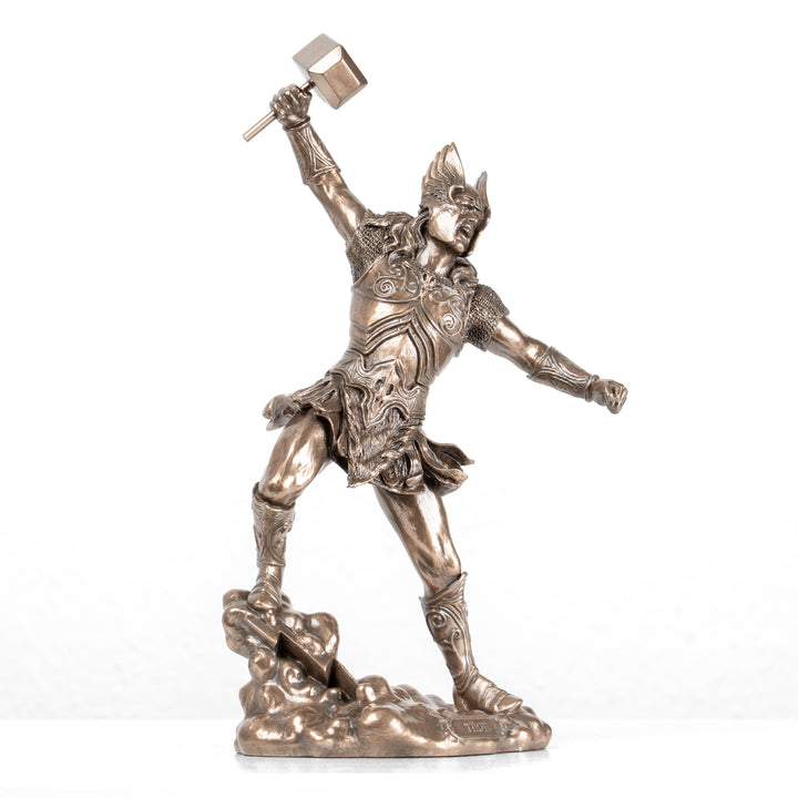 Estatua de Thor — Dios nórdico del trueno con Mjölnir (Escultura de bronce fundido en frío)