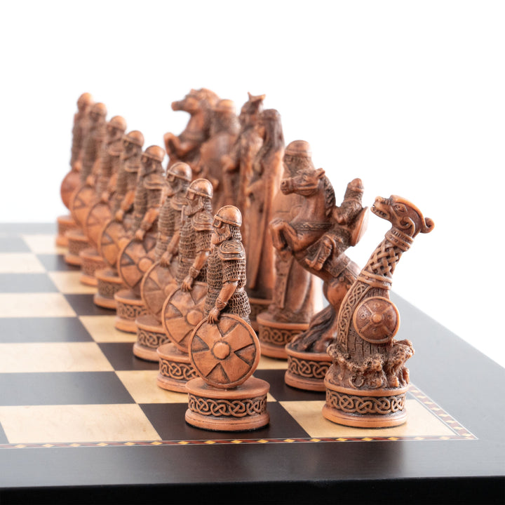 Juego de ajedrez de temática vikinga