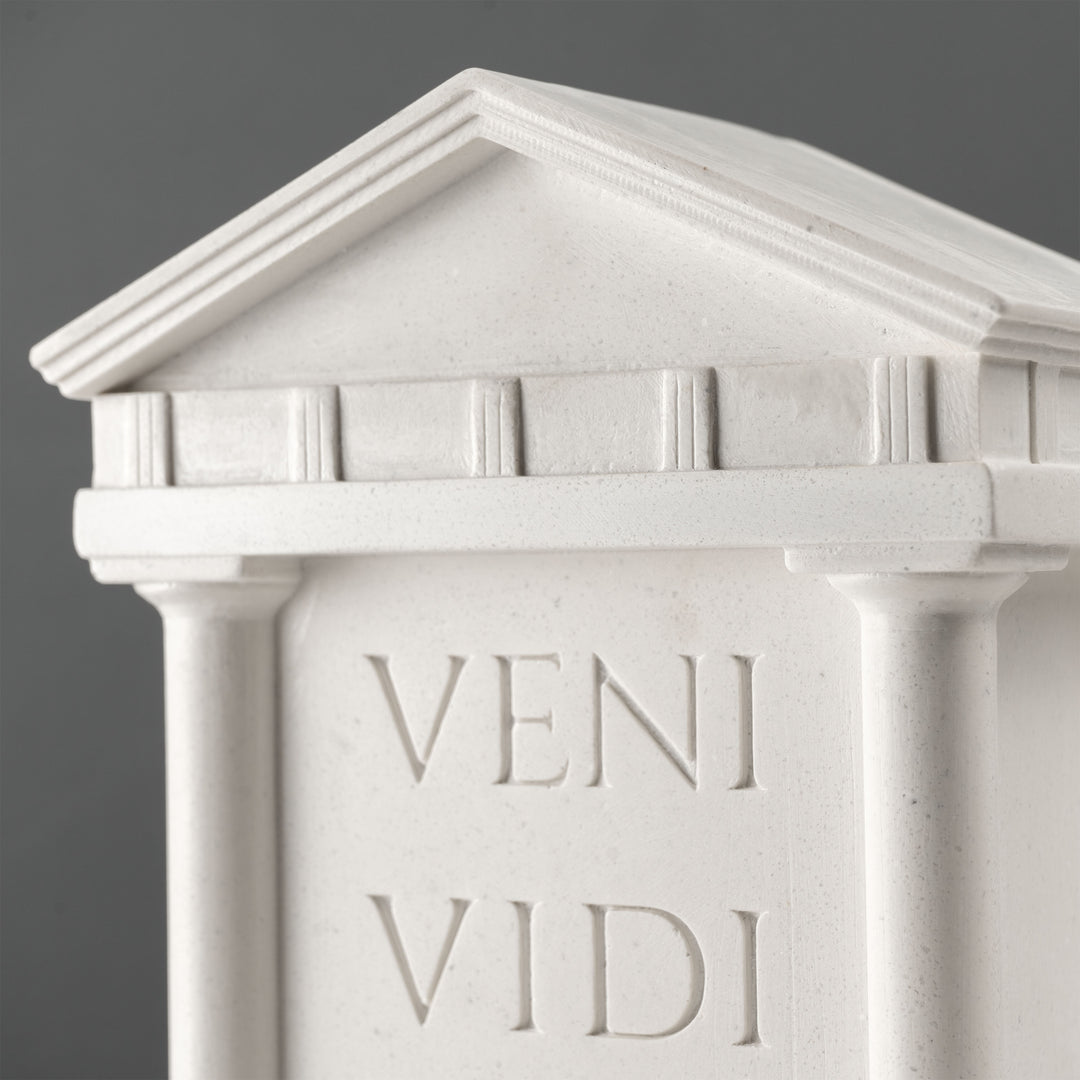 Sujetalibros Veni Vidi Vici – Escultura de templo romano