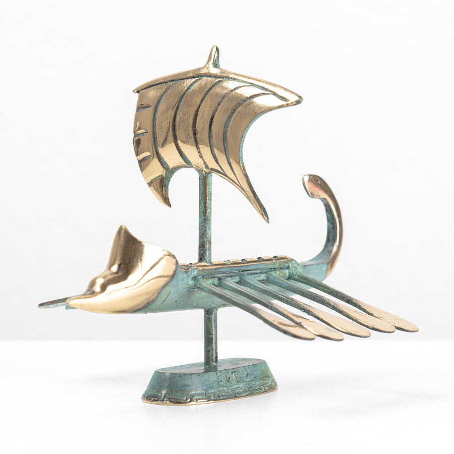 Escultura de barco de guerra griego (Trirreme)