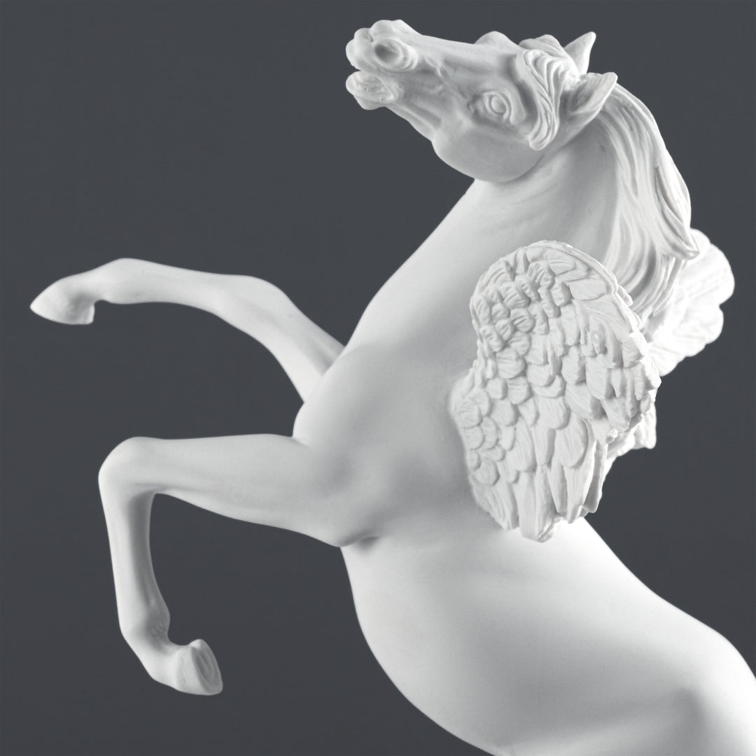 Estatua Pegaso — Caballo Alado de la Mitología Griega