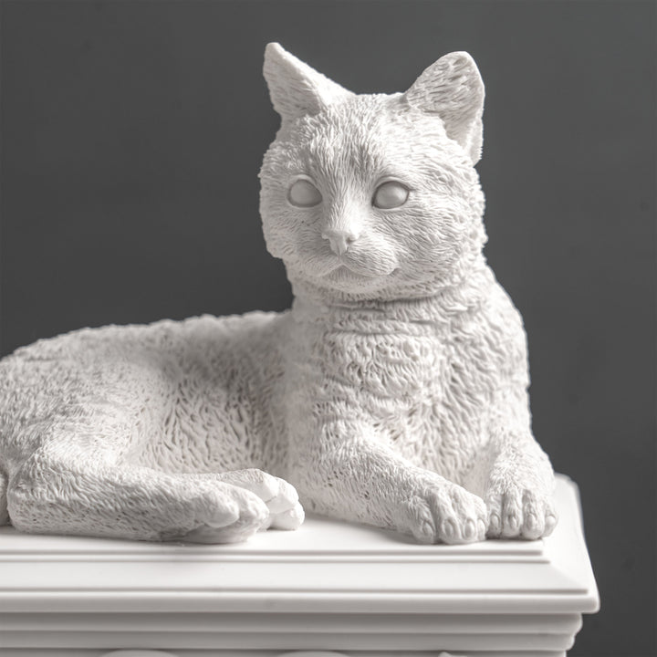 Urna funeraria para gatos con corazón y rosas (escultura de resina blanca)
