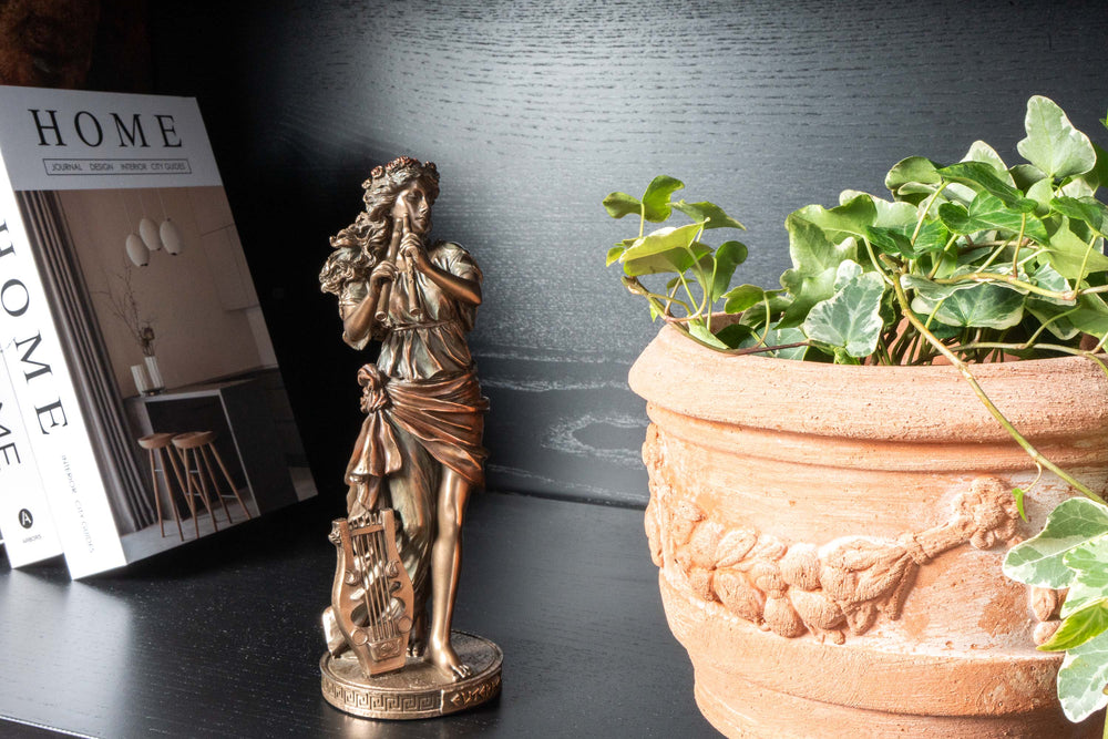 Estatua de Euterpe, Musa de la Música (Escultura de bronce frío)