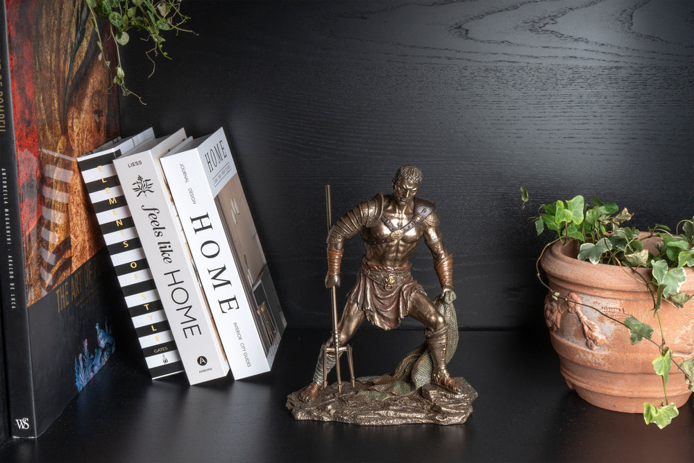 Estatua del Gladiador Retiarius – Maestro de la Red y el Tridente (Escultura en Bronce Fundido en Frío)