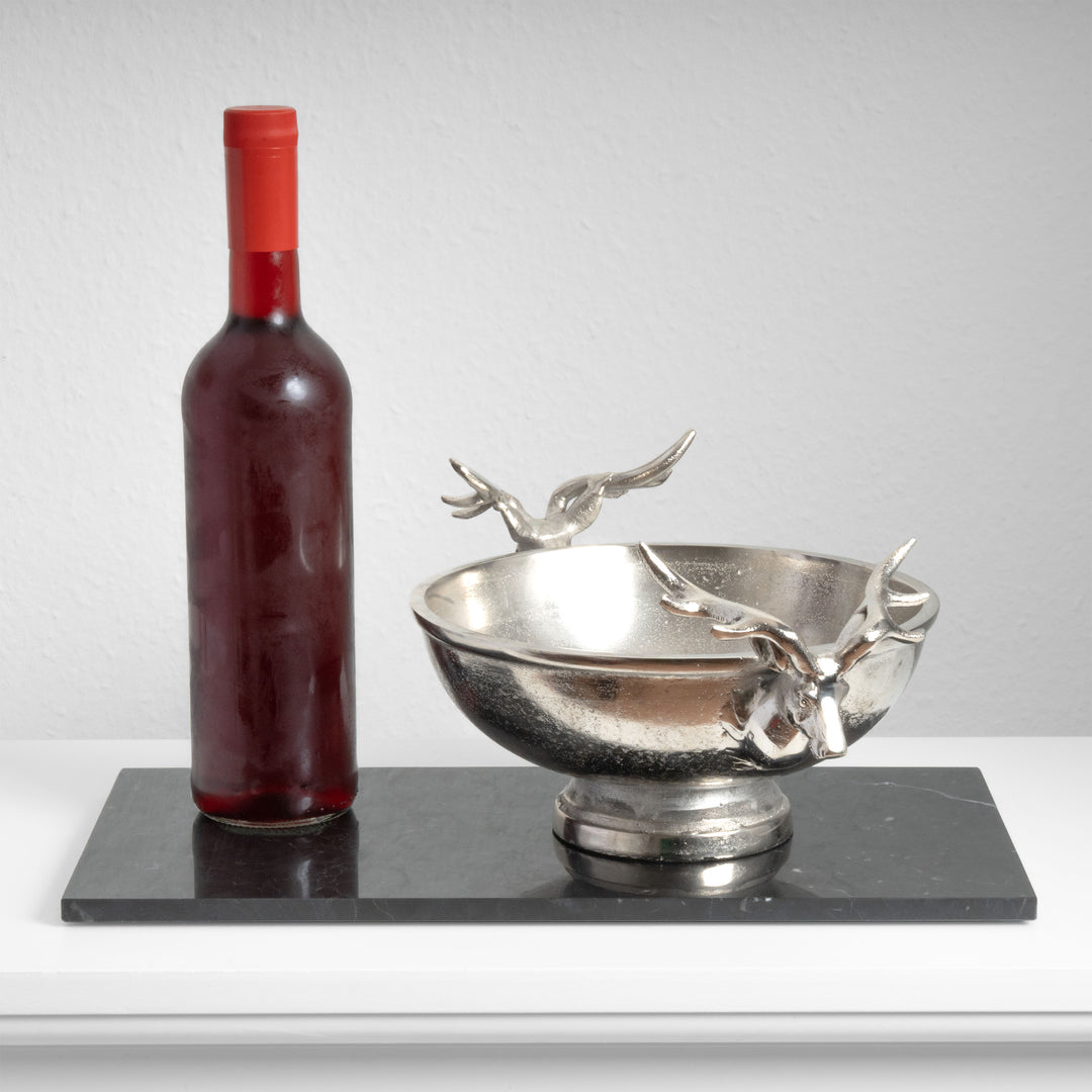 Centro de Mesa Plateado con Asas de Cabezas de Ciervo