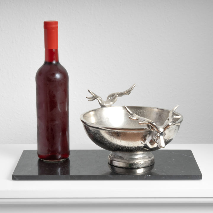 Centro de Mesa Plateado con Asas de Cabezas de Ciervo