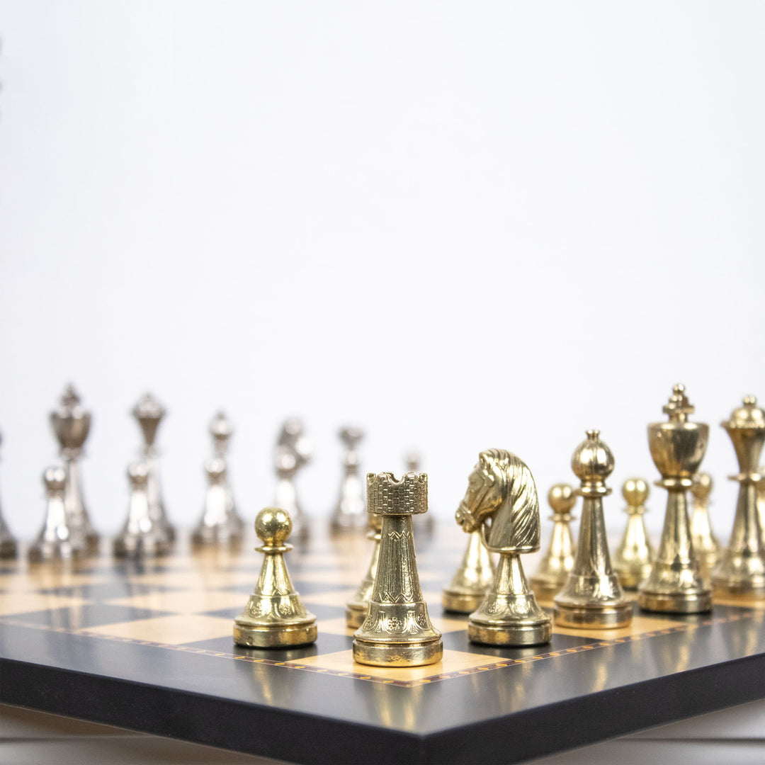 Juego de Ajedrez Staunton en Metal de Italfama con Tablero de Madera Premium Queen’s Gambit