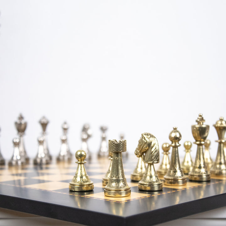 Juego de Ajedrez Staunton en Metal de Italfama con Tablero de Madera Premium Queen’s Gambit