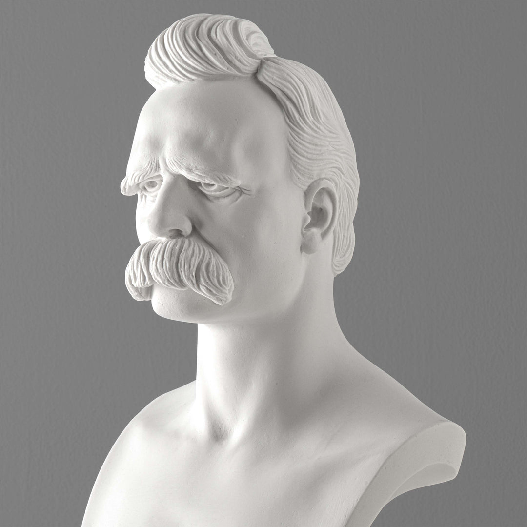 Busto de Friedrich Nietzsche — Arquitecto del Existencialismo Moderno